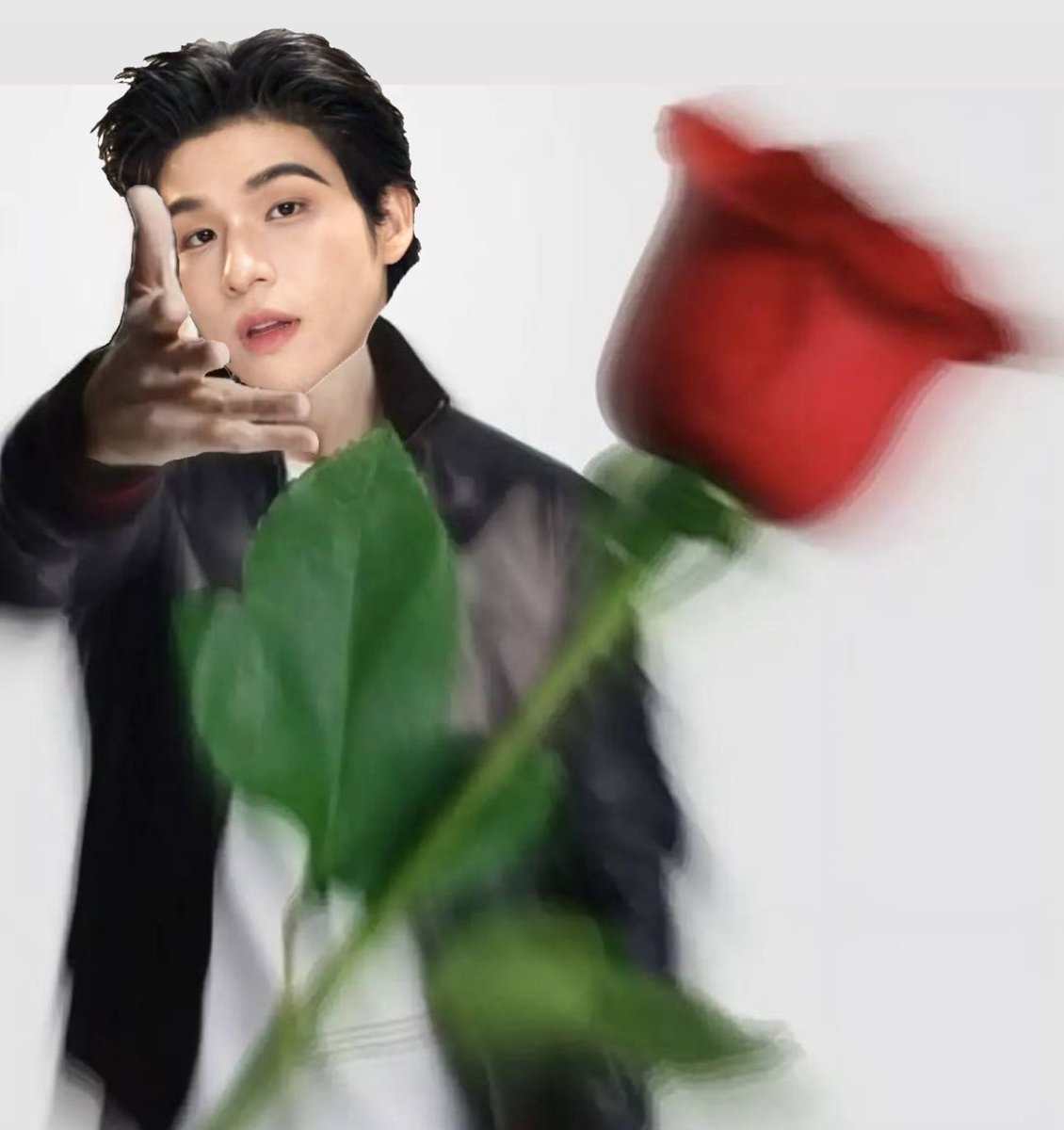 hanimel0's tweet photo. #LoveLetterforSky #FallingForNani #SkyNani #hirunkit_ #skywongravee 

< Happy Valentine’s Day SkyNani >

“Catch this pookie”🌹           “☺️Khun Sky!” https://t.co/32s1f0XxBG