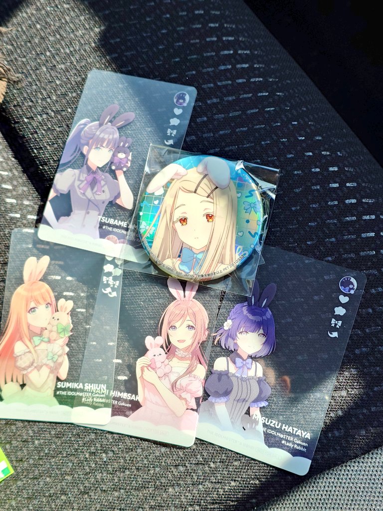 GIGOの広の缶バッジ…クリアカードの枚数で察してくれw因みにアシスト