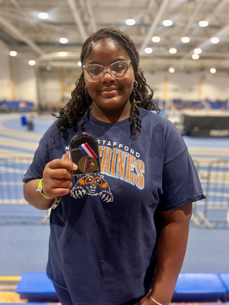 SileaseThrows tweet media