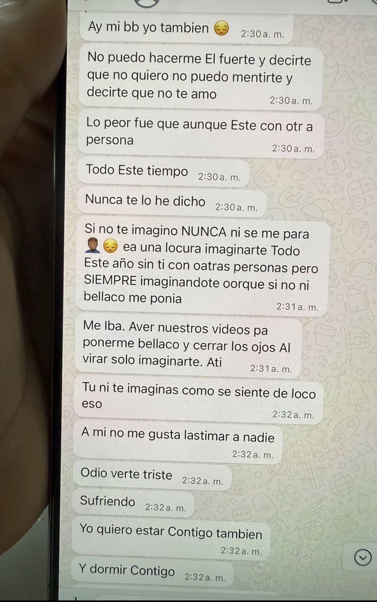 SanBillo_'s tweet photo. Cómo van a quemar a blessd asi😭😭 https://t.co/Yf5y7GCyAM
