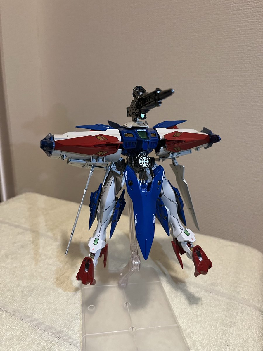 2月作成ガンプラ2体目 HGACガンダムグリープ、全塗装トリコロール