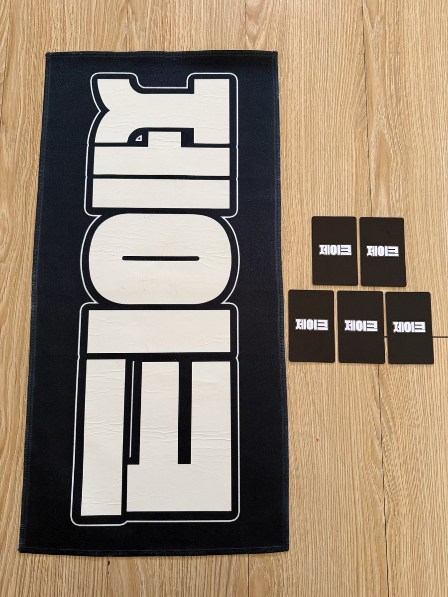 khlrxx's tweet photo. [WTS/LFB] #khlrsells

ENHYPEN Jake Memorabilia/Fatal Trouble Cheering Kit

₱900 payo | ₱950 (2 weeks dop)

•cloth type/tapestry
•with unofficial pcs 
•onhand and ready to ship

Reply/Dm to avail^^ https://t.co/FuTgO5WlMX