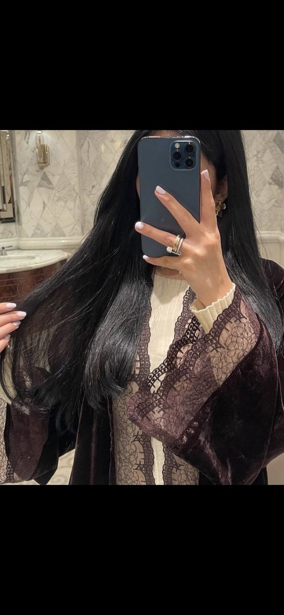 عندما تكتفي بنفسك يصبح وجود الناس في حياتك لطيفاً وغيابهم لا يضر 
صباح الخير