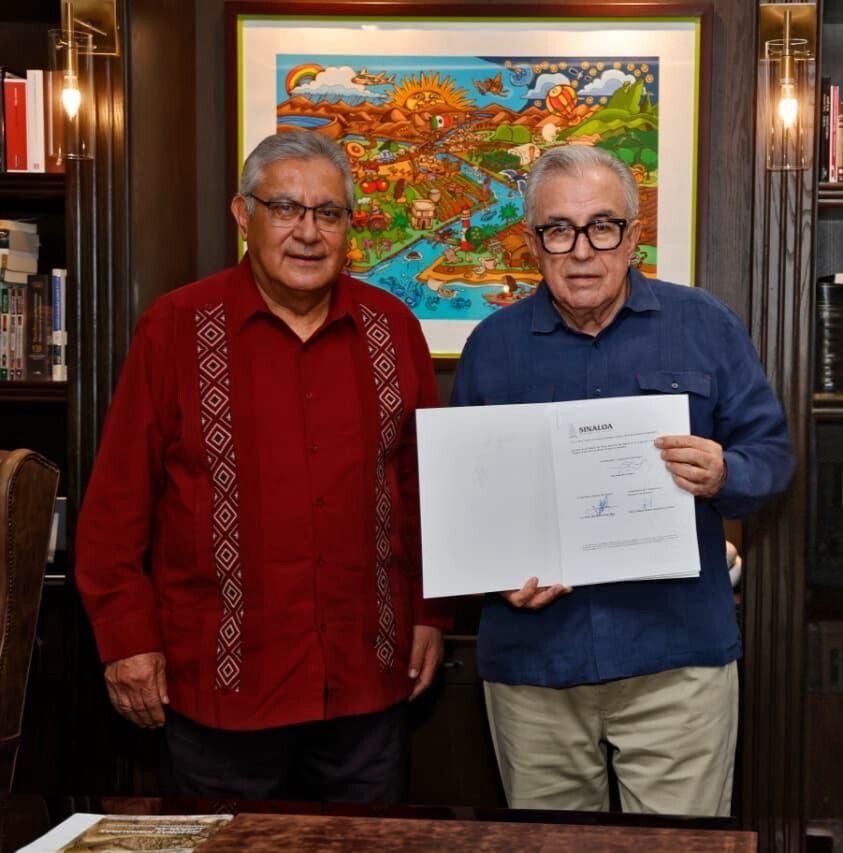 📜El Srio. Gral. del #SNTE, Mtro. Alfonso Cepeda Salas, y el gobernador de Sinaloa, <a href="/rochamoya_/">Rubén Rocha Moya</a> celebraron la aprobación, en el <a href="/congresosinaloa/">Congreso del Estado de Sinaloa</a>, de la reforma que garantiza autonomía de los sindicatos y sanciona a servidores públicos que intenten entrometerse en la vida sindical