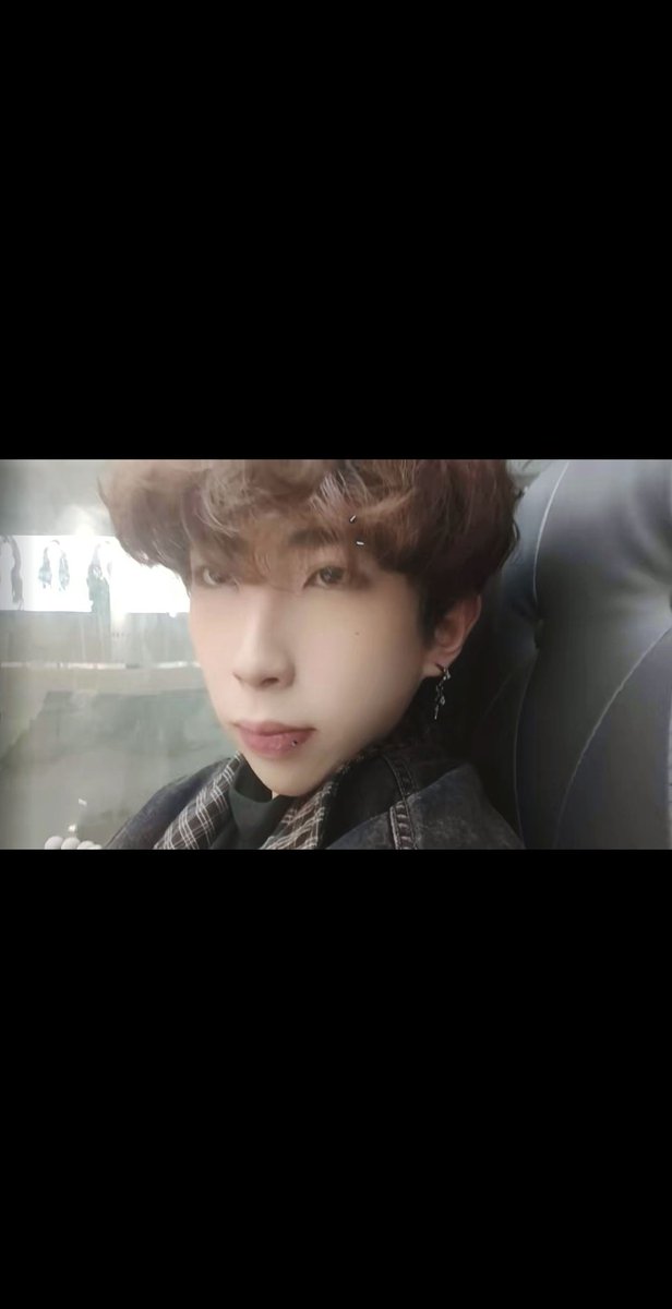 lang_jiu17737's tweet image. 真的没人想跟我聊天吗 #4i小狗 #4iiii #4im