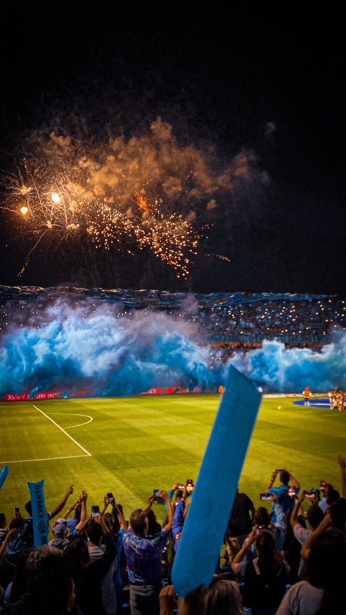 Lo que para algunos dura 1 día, para nosotros dura toda la vida. 
Enamorados sin pedir nada, enamorados dando todo! 🩵