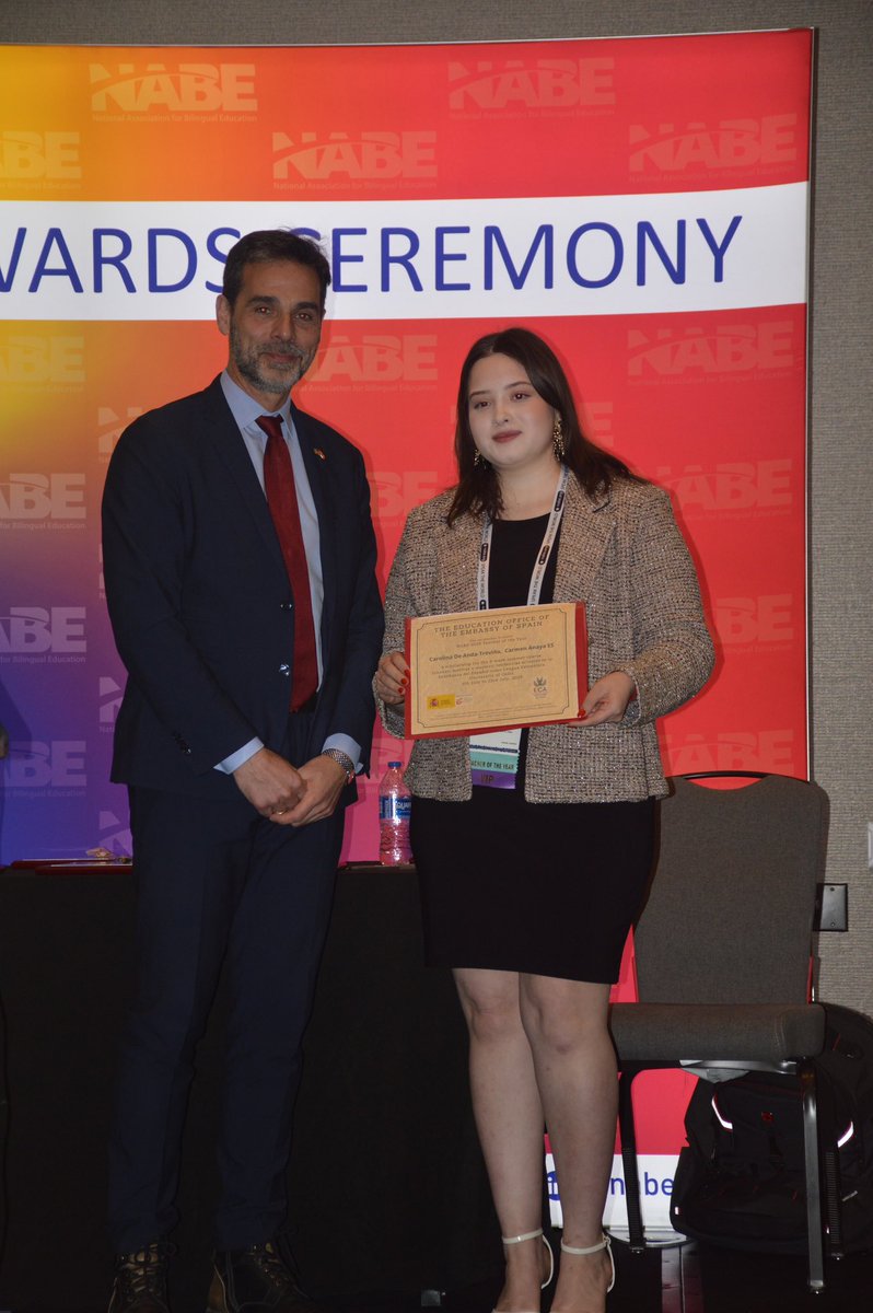 Carolina De Anda tweet media