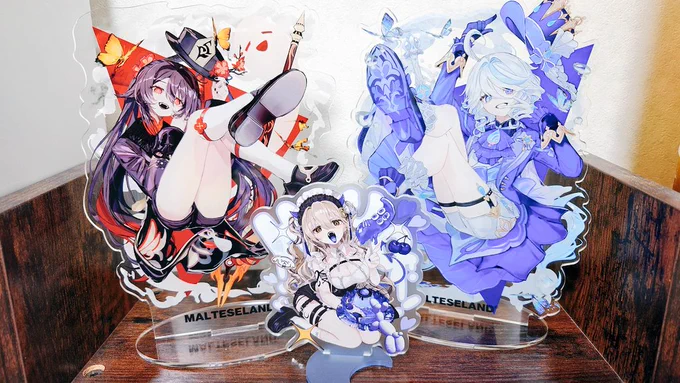 ねぐばぶちゃん()のアクスタが届いた〜!!結構大きくてめっちゃ綺麗 両方買って正解だったな…