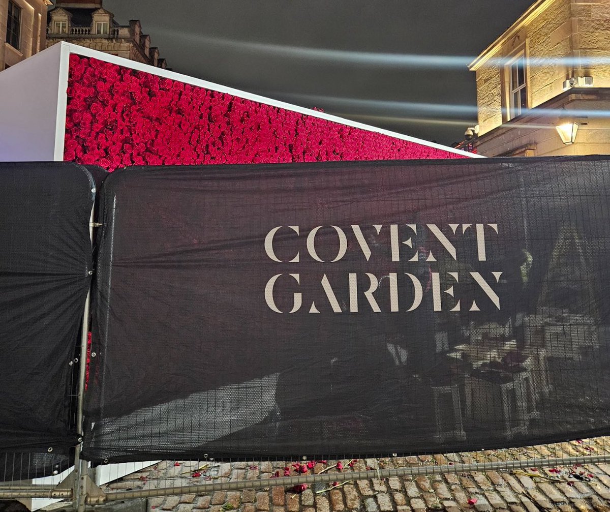 [NEWS] ROSES FROM #BTS will spotted on #ValentinesDay in US 🇺🇸 and UK 🇬🇧

#whatisyourlovesong