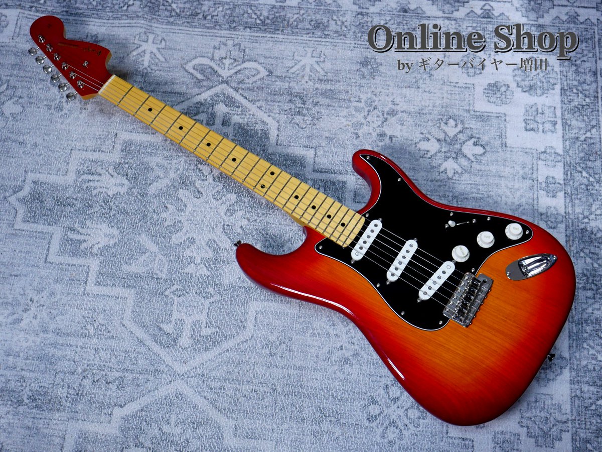 エレキギター CUSTOM レッド K.Nyui GUITARS