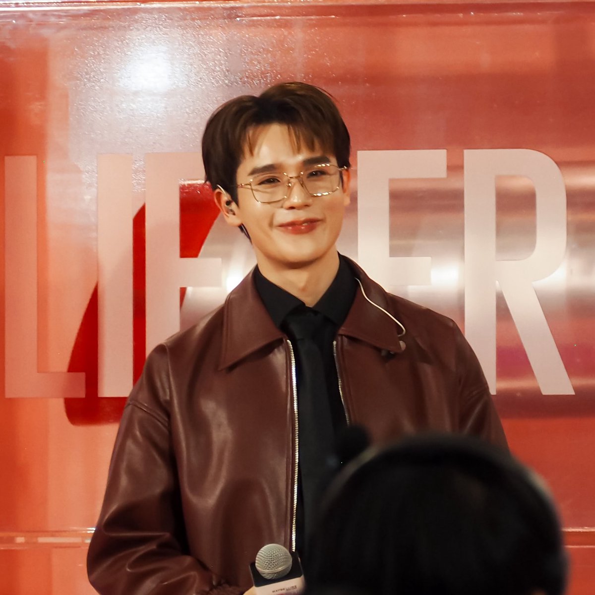 mainsugaa's tweet photo. รู้ว่ามีคนรักพวกเธอมากขึ้นเรื่อยๆก็ดีใจแล้ว

JIMMYSEA X LIFTERGLAZE 

#MaybellinexJimmySea https://t.co/khvAWscDqd