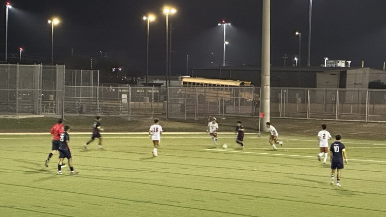 VMHSEagles's tweet photo. Eagles win 4-0 against the Alice Coyotes ⚽️🦅 
Great teamwork, footwork, and sportsmanship tonight. 👊🏼 https://t.co/EhBGxTLJzd