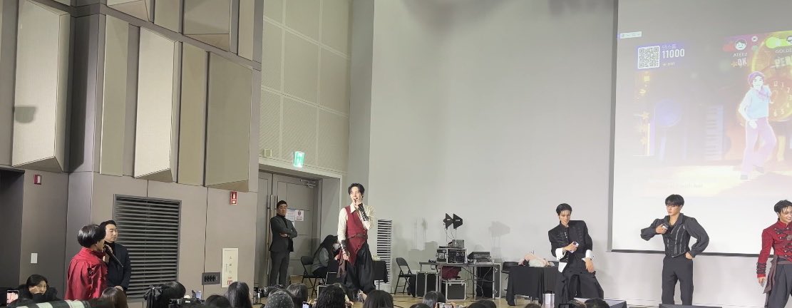 궁금하다고 구경 나오시다