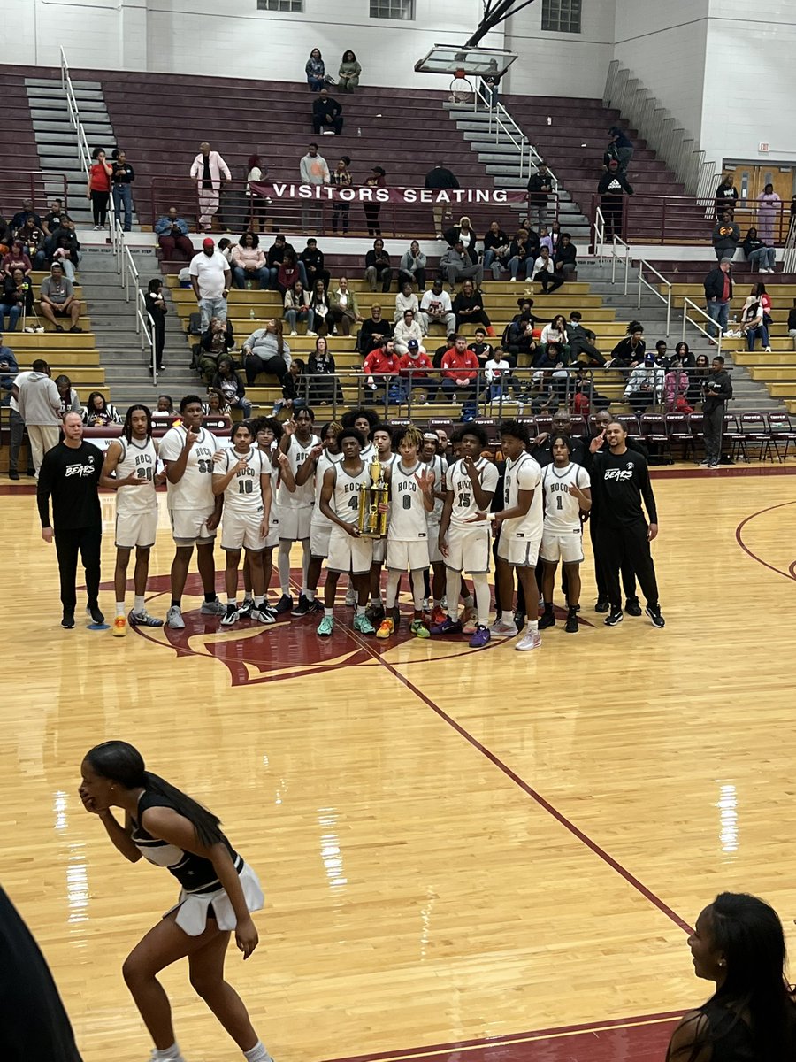 HOCO Basketball tweet media