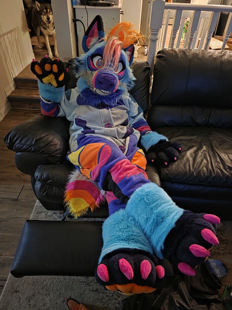 Dragons Den Fursuits tweet media