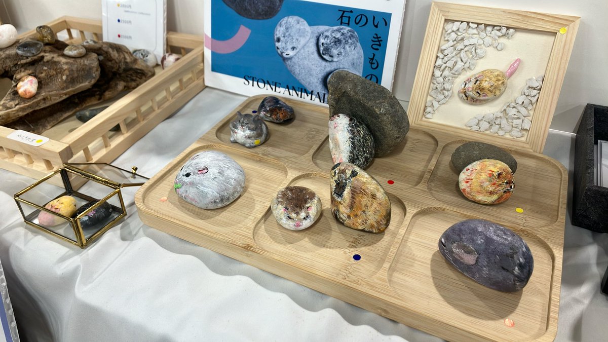 ローデンツ東京、設営こんなかんじです！
齧歯類のなる木があります