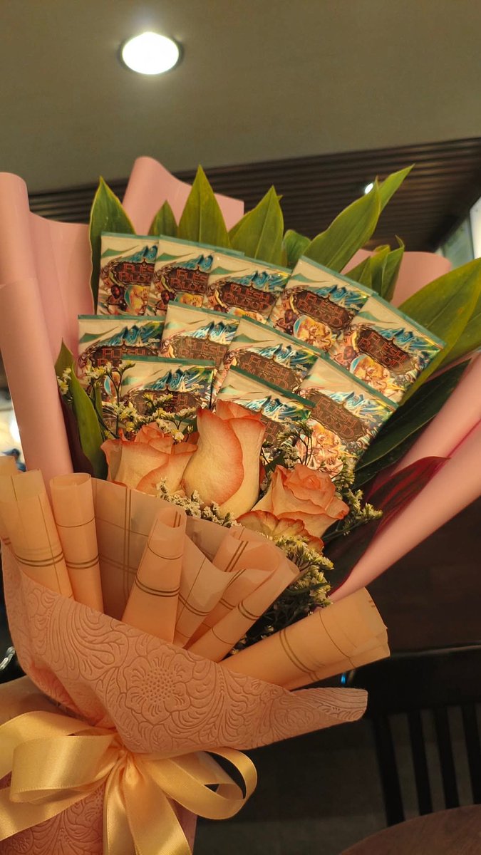 One of our lady teammates in #fabtcg got this from her boyfriend for Valentine’s Day. Hahaha