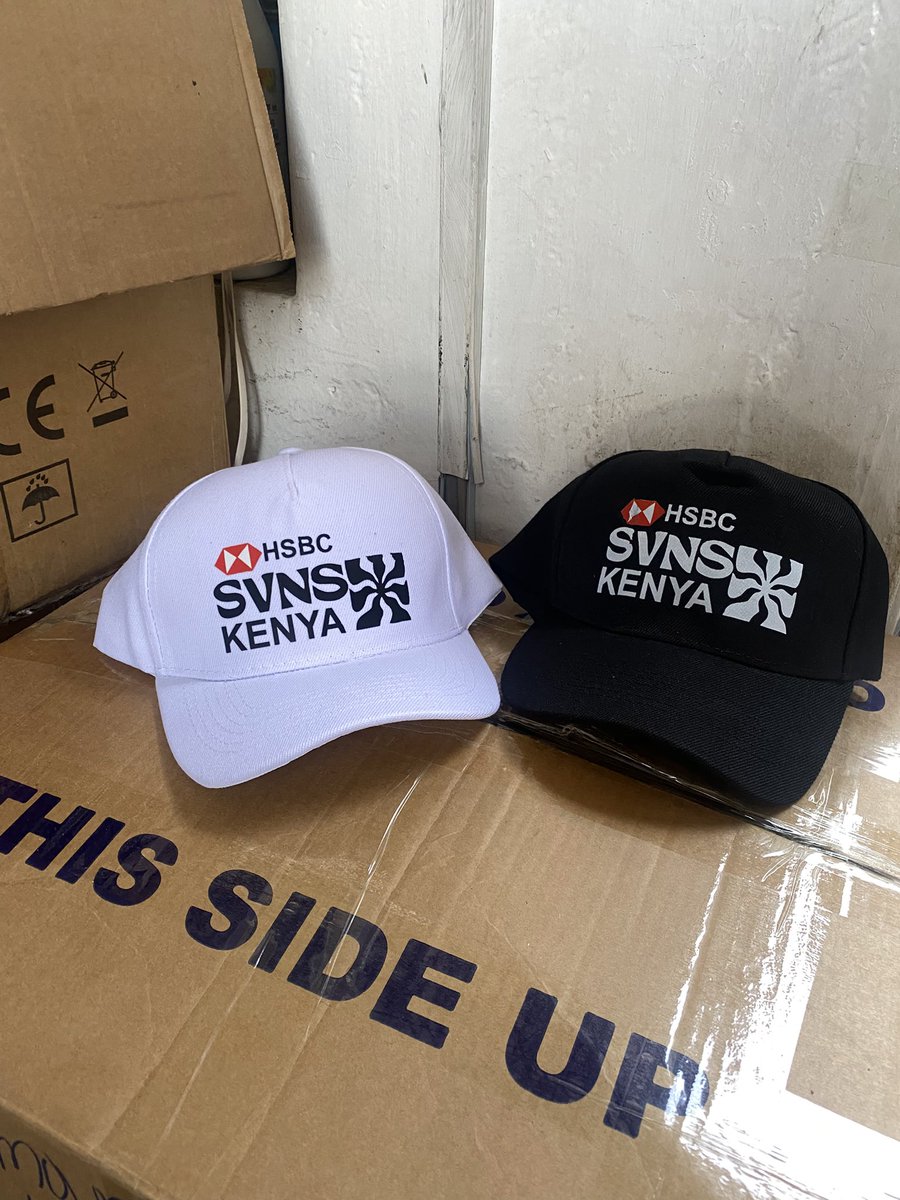 air_blen's tweet photo. Wadau niko na merchandise hapa, hio jua ya nyayo si mchezo https://t.co/MyKJpwEgd4