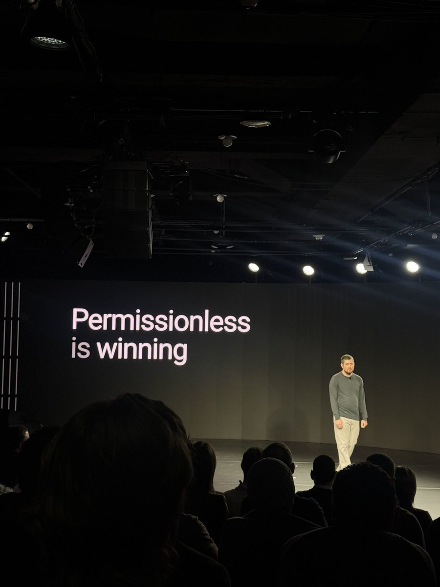 $ZRO news: CITADEL SECURITIES just snagged some directly. You can cast your vote for free allocation!

LAYERZERO'S new L1 "ZERO" is officially live.

⚠️ 10% SUPPLY FOR COMMUNITY VOTERS ⚠️

join-layerzero.network

The Decentralized Multi-Core World Computer just launched.