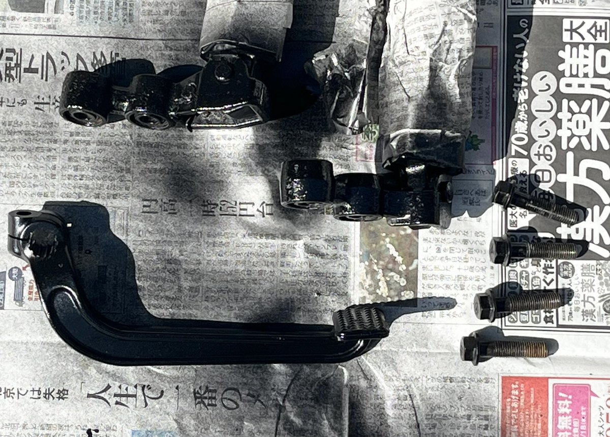 軽く錆び取りしてパーツクリーナーで洗浄。 いつもなら何らかの