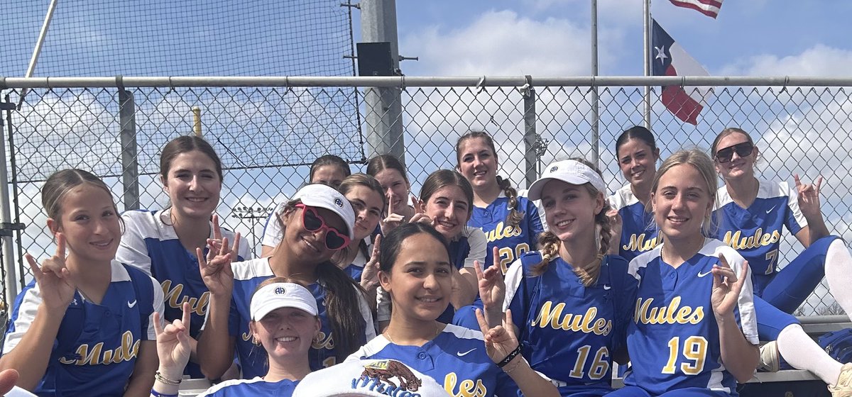 AHHS Softball tweet media