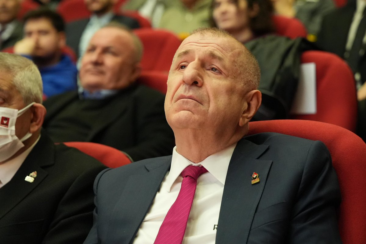 Zafer Partisi Tertemiz Türkiye Çalıştayı, Adli Tıp Uzmanı Prof. Dr. İsmail Hamit Hancı’nın “Madde Kullanımına Bağlı Ölümler” konu başlıklı sunumu ile devam ediyor.