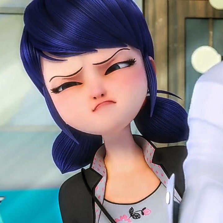 Ne oldu böyle herkesin elinde bir çiçek belediye mi dağıtıyor??