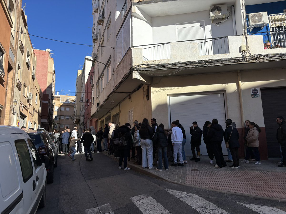 Había ganas…

Empezamos el reparto de papeletas de sitio y alquiler de túnicas.💪🏼🩵

Comenzamos a soñar con un nuevo #DRLosÁngeles26

#LosÁngeles