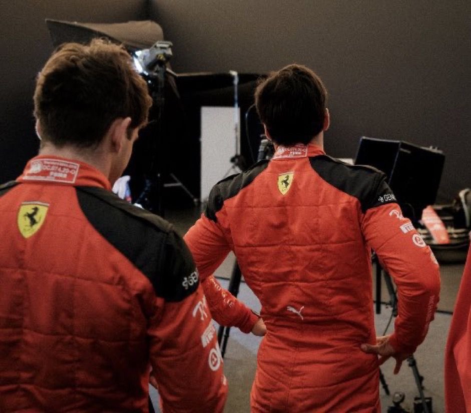 HE WANTS THAT COOKIE SO EFFING BAD