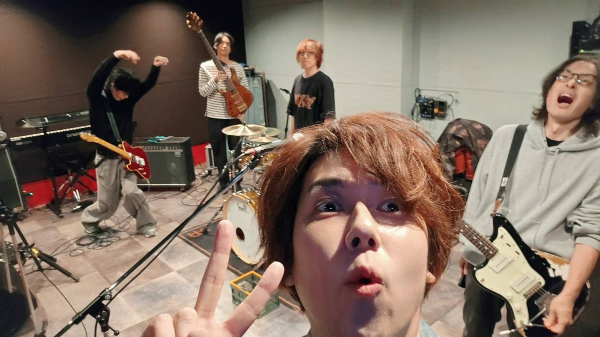 ajiko_vox's tweet photo. リハーサル3DAYS駆け抜けた！！
今日は特盛りグランデのフレテリハ！！！！！
仕上がってます🔥🔥🔥🔥🔥

今日から本番まで毎日あの手この手で盛り上げていくので一緒に楽しんでくれー👊

チケットはコチラ🎫
https://t.co/XD7ANZKhlv
2026.02.21(土)
@大塚Hearts Next https://t.co/yNOo0CLb7W
