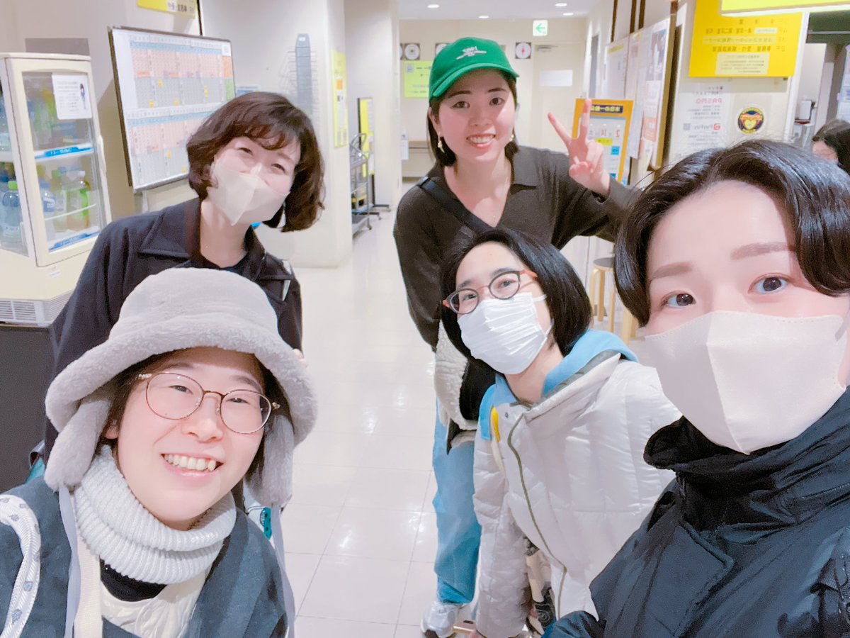 今日のpneumaも10周年コンサートに向けたサウンドチェック🔖 ハーモニーが少しずつ曲に馴染んできて、「もう感動が見えた！」と拍手するカタダでした😂 これから書き上げられるカタダ新作もあり（！）待ち遠しいメンバーたちです🦓🌷