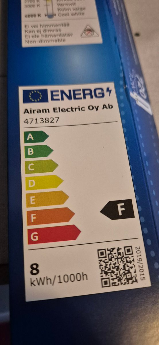 larsadehlin's tweet image. När en LED lampa på 7,5w klassas som F fattar man ju att den som tog fram klassningen aldrig har sett en kvicksilverlampa på 1000 w.