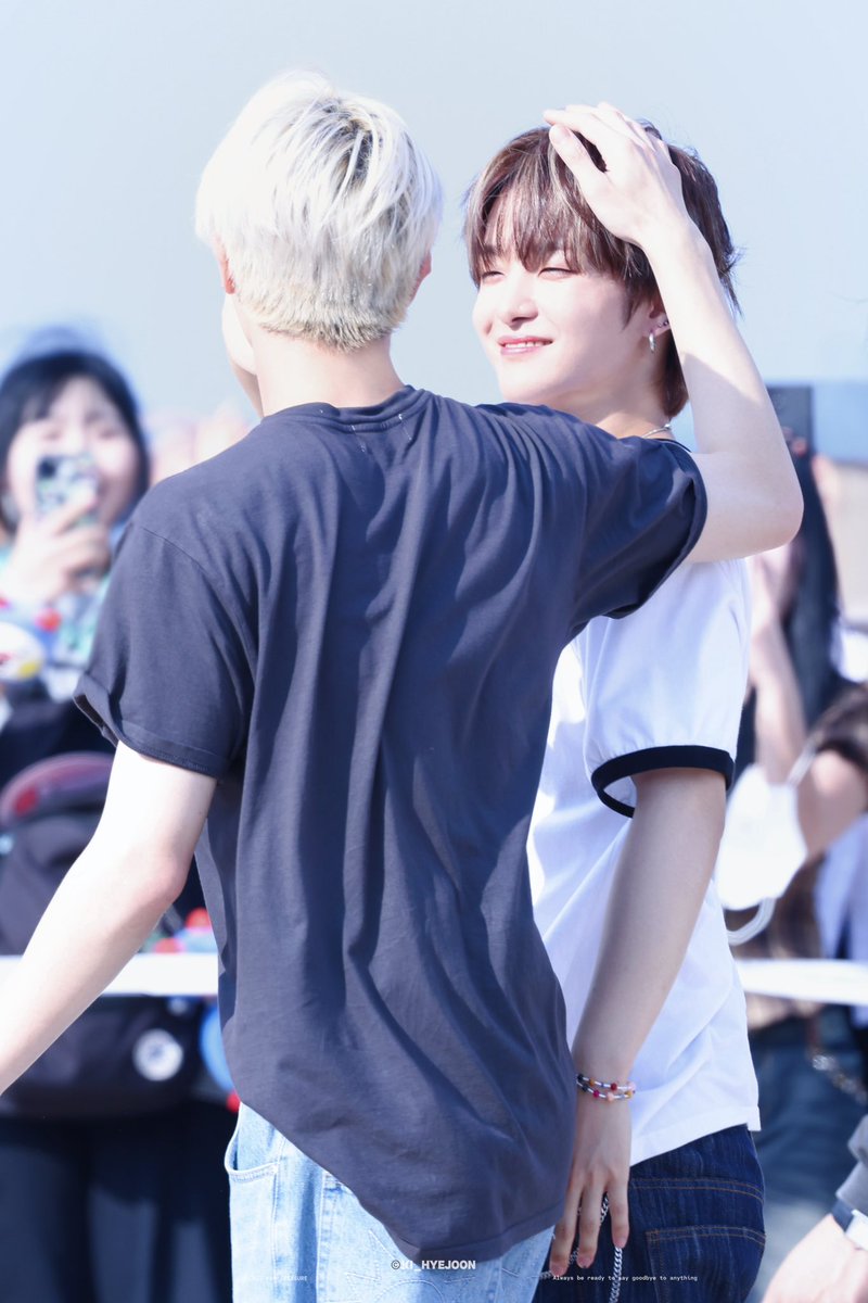 바닷바람🌊
#지훈 #소정환 #트레저
#JIHOON #JUNGHWAN #ジョンファン
#ジフン #TREASURE