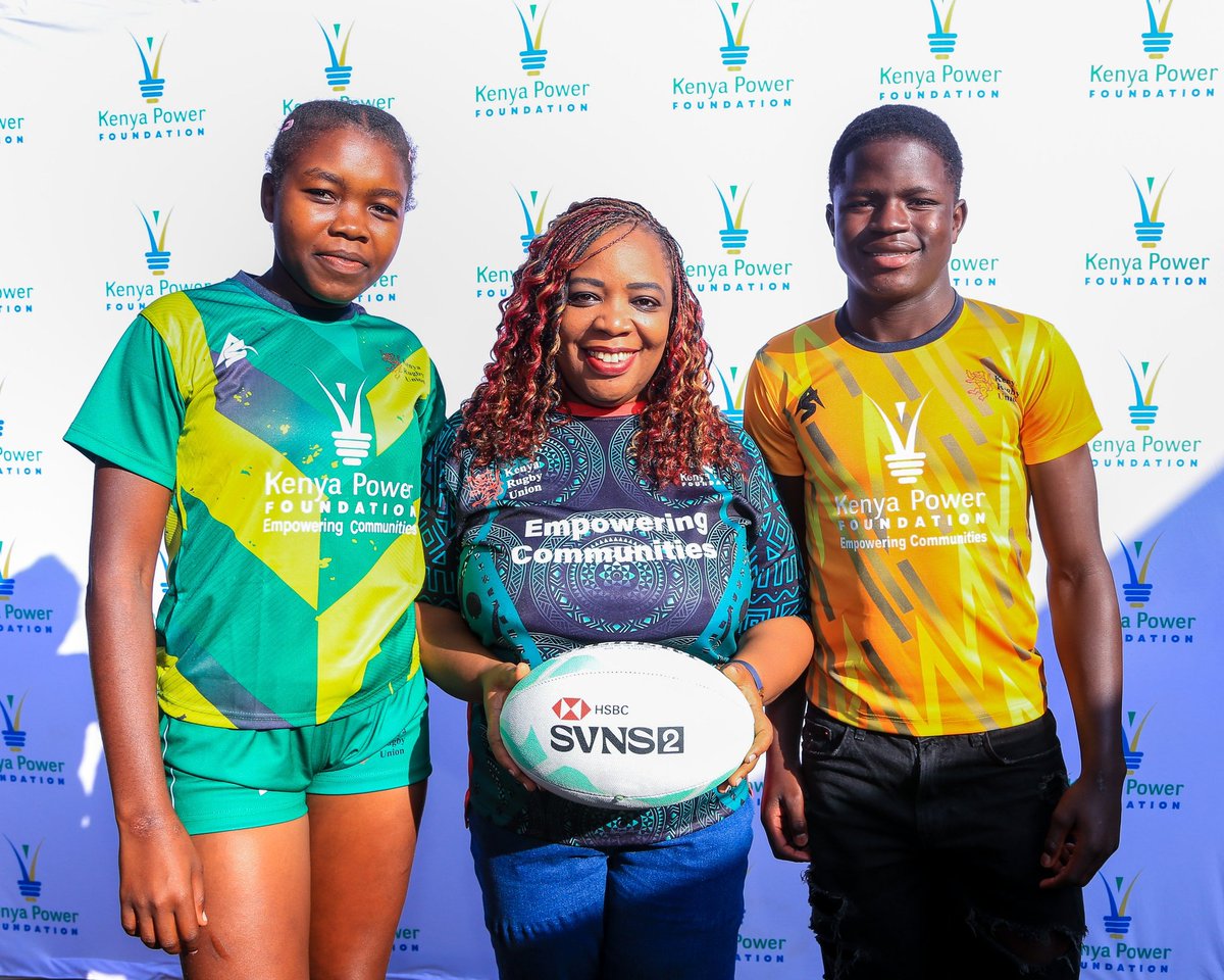 KenyaPower's tweet image. Game on with our Chairman, Board of Directors, Joy Brenda Masinde in the mix! 💪🏉

Great energy as she joins the fun, sharing a light moment and showing support for the under - 16 teams and the Rugby community.

#KenyaPowerFoundation
#EmpoweringCommunities #HSBCSVNS2 #HSBCSVNS