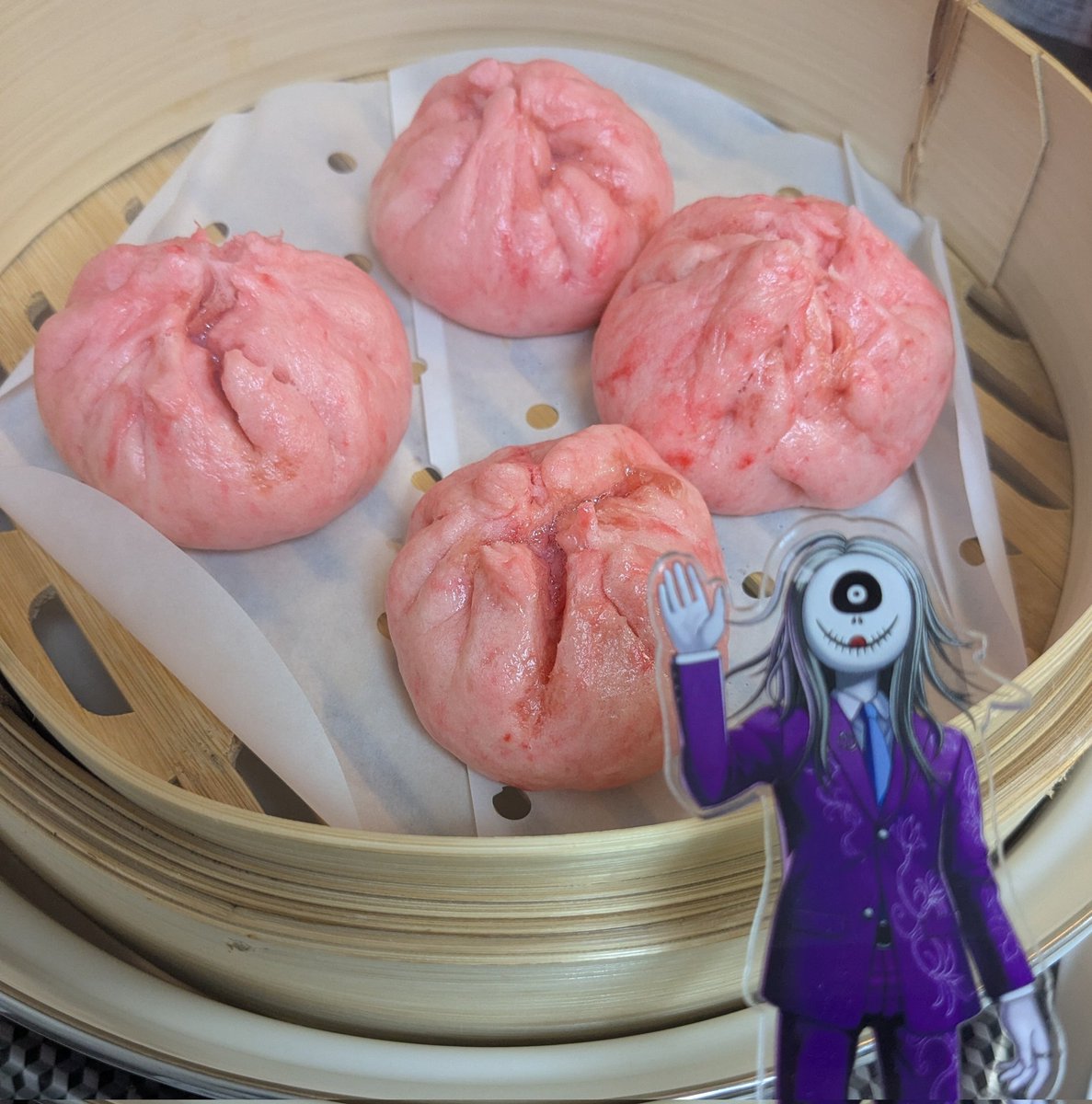 rei0327usa's tweet photo. バレンタインという事でピンクまん作った🩷
ちょっぴりマーブルなのは御愛嬌
中身はブラッディピンクストロベリーチョコ🍓🍫

Happy Valentine☔💕マコトLOVE💜

#レインコード
#RAINCODE
#SPCHUNART https://t.co/3iQexTR8Eb