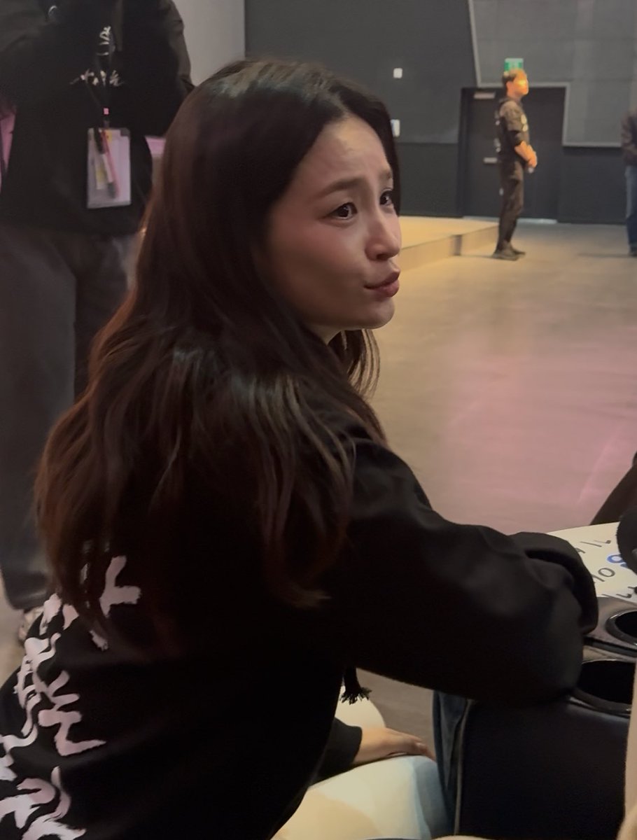 매화님 아기햇살같으시다…..//
#전미도 웅니..