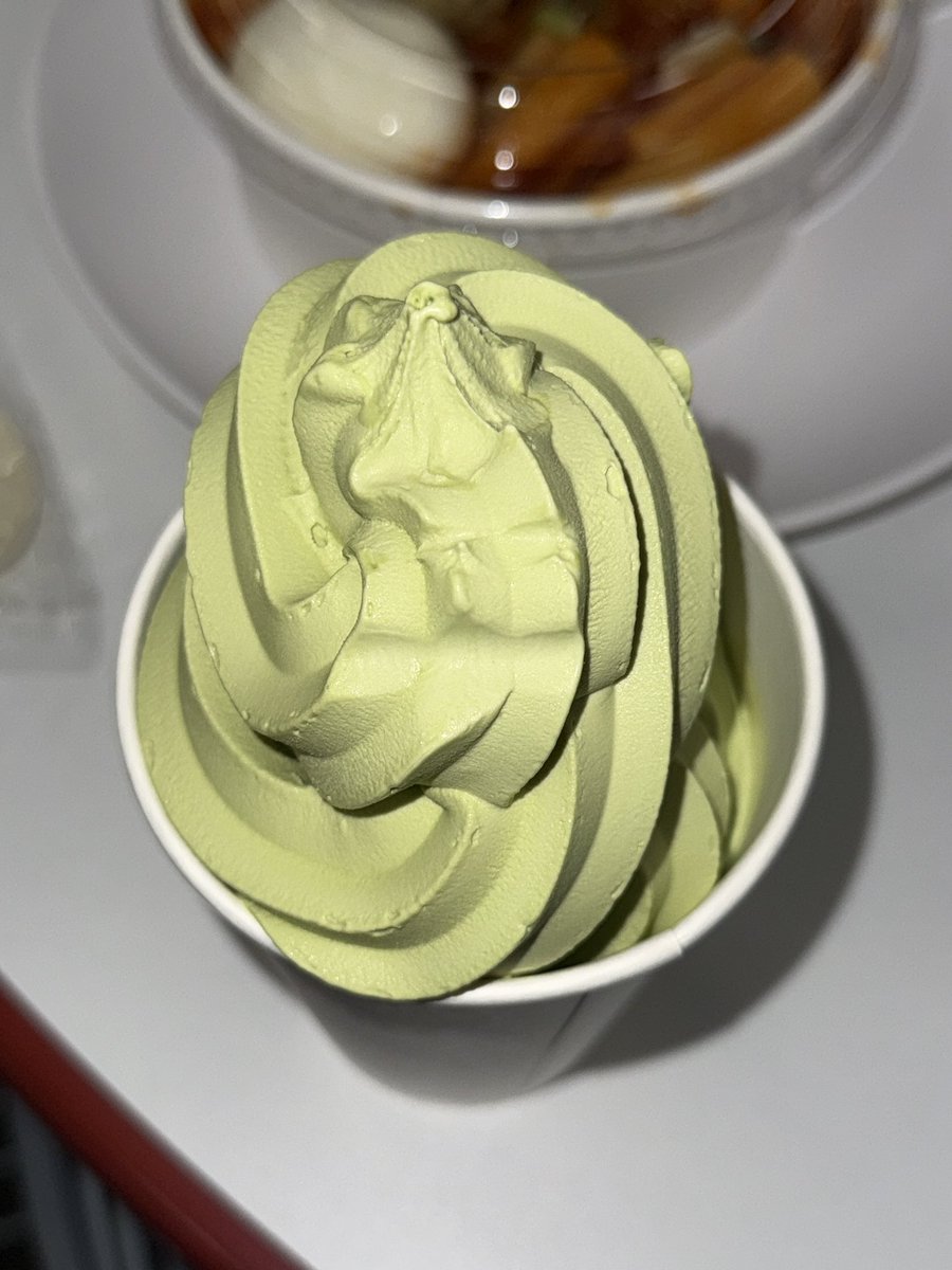 코스트코 떡볶이랑 말차아이스크림

말차아이스크림 양이너무많아서 컵 안쪽까지 꽉꽉 차있음 . . . .