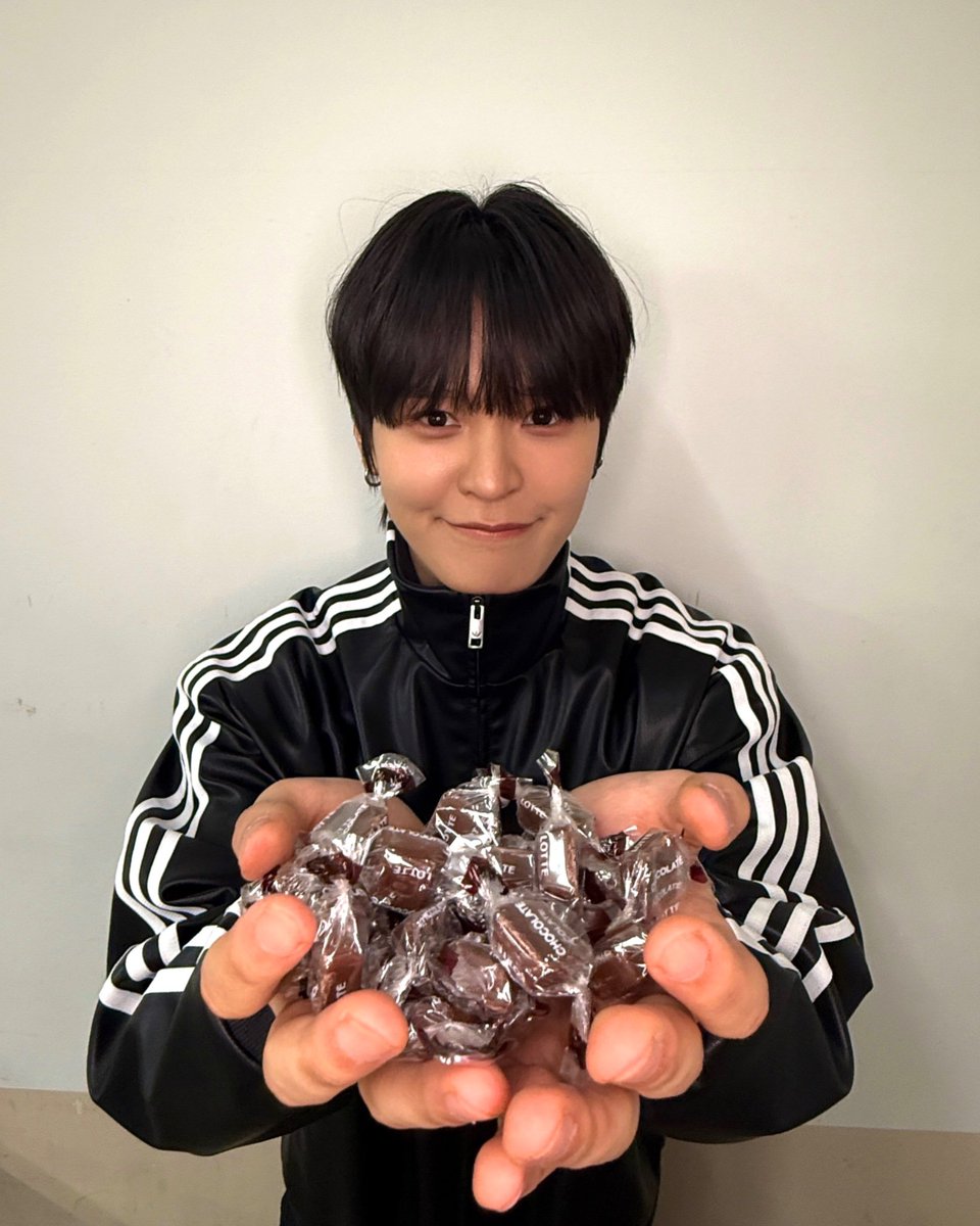 HeddieChen's tweet photo. 달콤한 발렌타인데이 ❤️ https://t.co/D3xAEQ0mGk