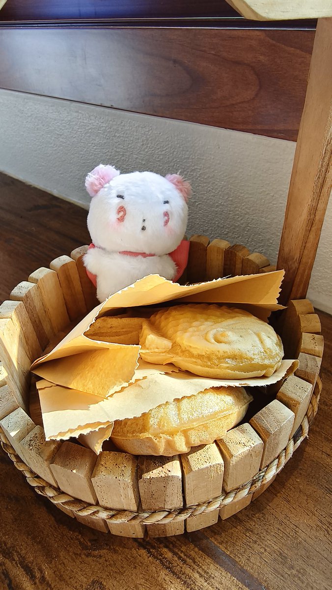 โอ้โห! ของmiimu คนเดียวเลยเหยอเนี้ย! แบบนี้ต้องเรียกmuhmoมากินด้วยดีมั้ยนะ?