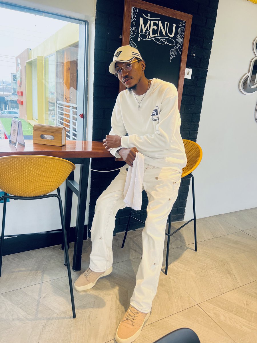_AGHAZZY's tweet photo. My name is Jerome ❤️
I’m verified 
I follow back
I have 130k followers
I retweet 
I engage both verified and non-verified 
I drop nice content 
You can't be sad when you see my TL
I'm handsome 🫣🥰 

Tell me why you are not following me 😒
Quote and add yours https://t.co/XS5DLmkLCb