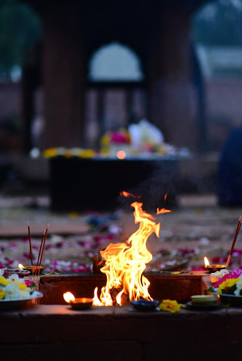 Jas_2101's tweet image. #PulwamaAttack2019 
#PulwamaTerrorAttack 
#Pulwama 🙏🏻🙌🏻
Black day