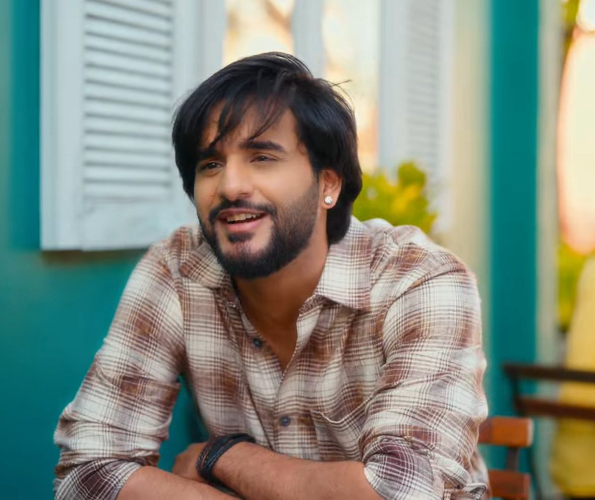 Karan 👀 tweet media