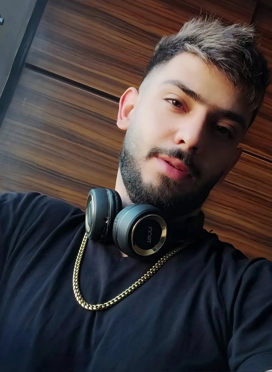 آراز اولین باریه که من دیر رسیدم، 
من دیر رسیدم مامان، منو ببخش..
قهرمان وطن جاویدنام  #آراز_سلیمیان
چالوس ایران