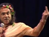 11.000.000 de pesos le pagó la municipalidad de Puerto Montt a Arturo Ruiz Tagle para que insultara al público y lo pifearan durante toda su rutina. 

Un escándalo.