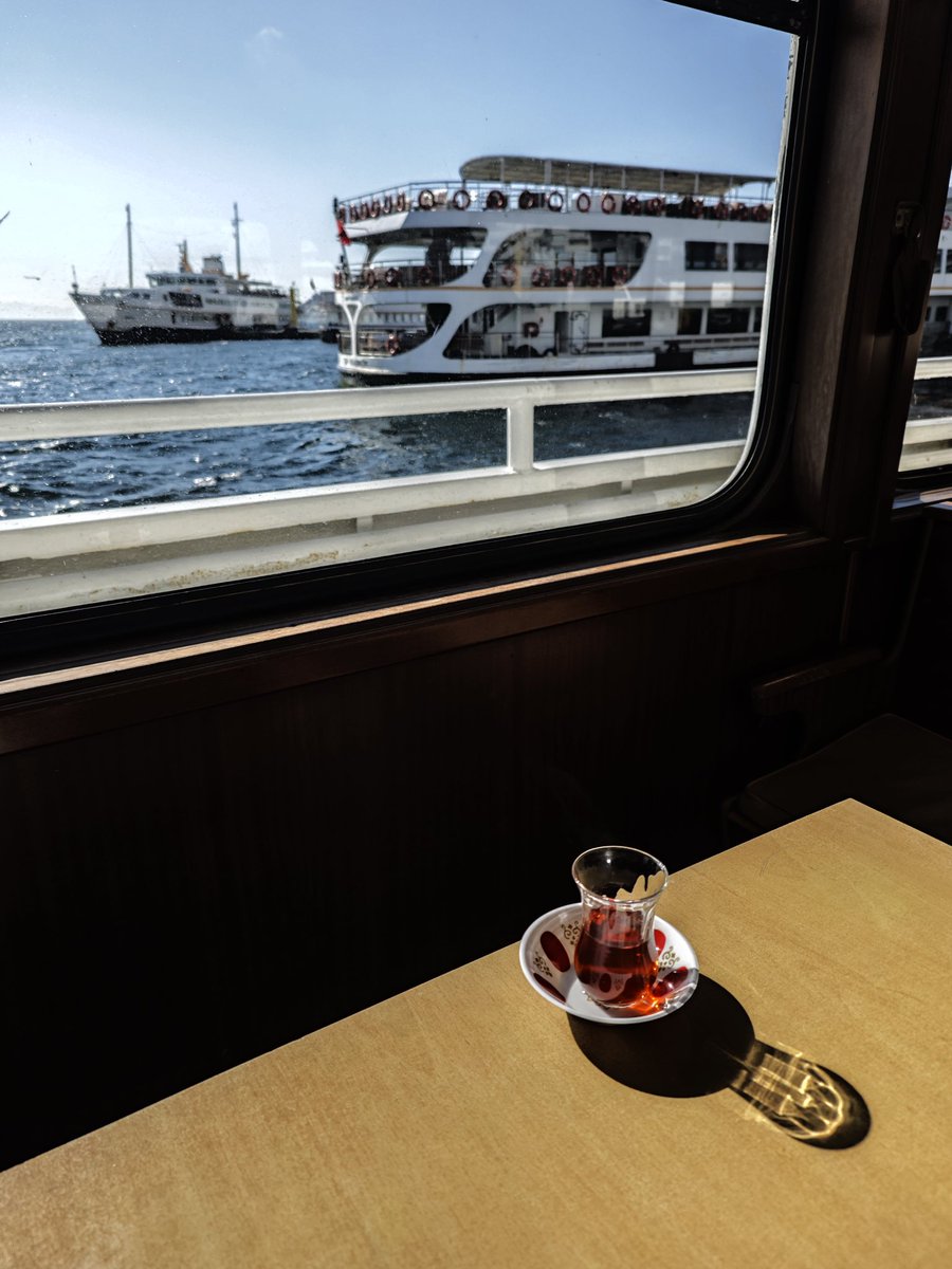 Kıta değiştirirken çay içiyoruz lükse bak .Allah Fatih dedemden razı olsun