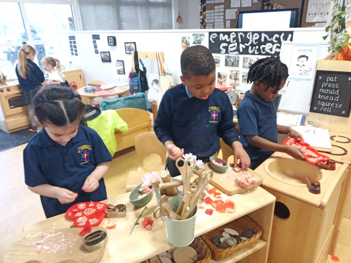 @MrsRSGC tweet media