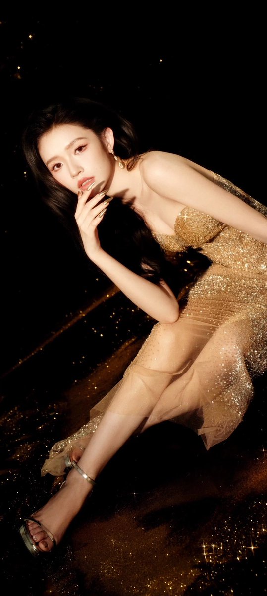 如果林允是这种穿着透视装的人鱼公主在岸边等你，你今晚还回得去吗？🔞 https://t.co/QVW5zVroBm