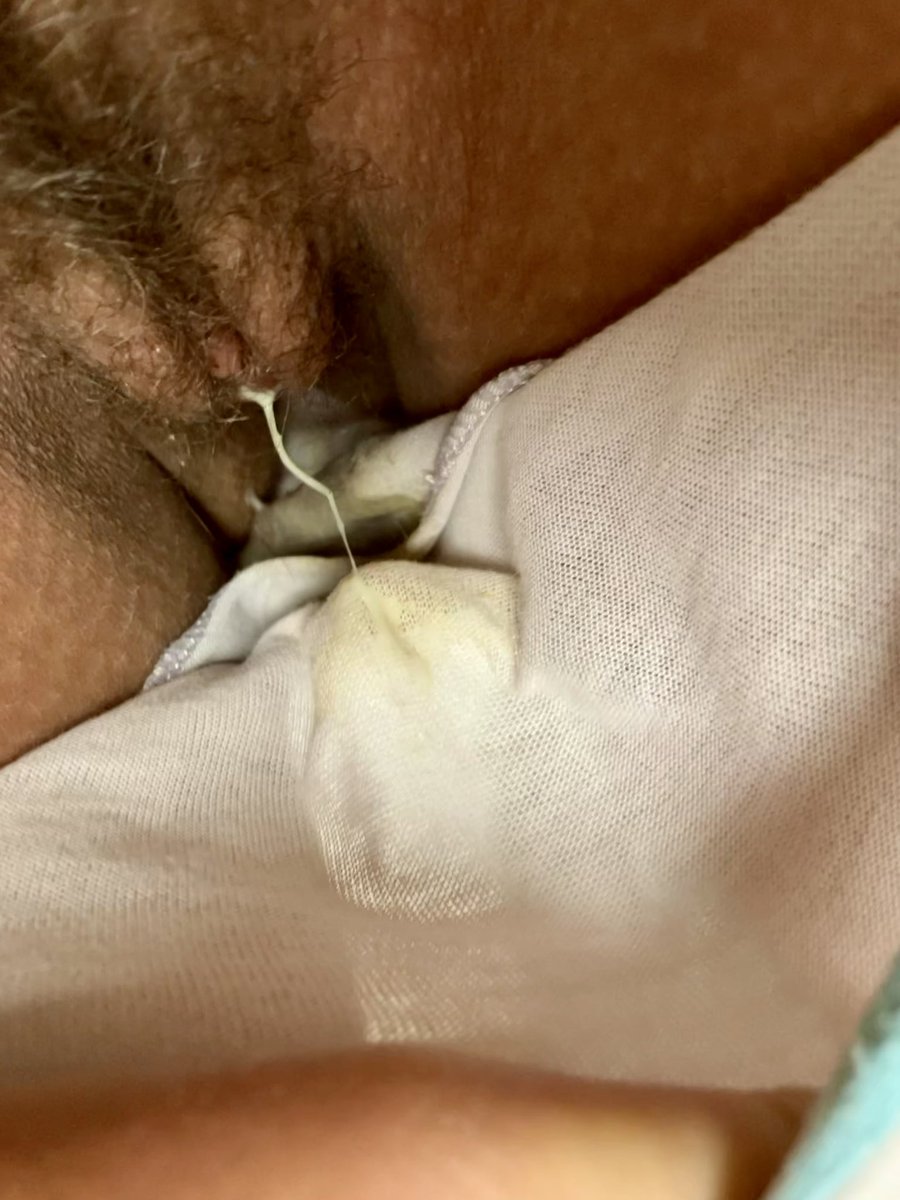 Bizzybeeculotte's tweet photo. Qui veux y goûter 👅 https://t.co/bO0EH6fitu