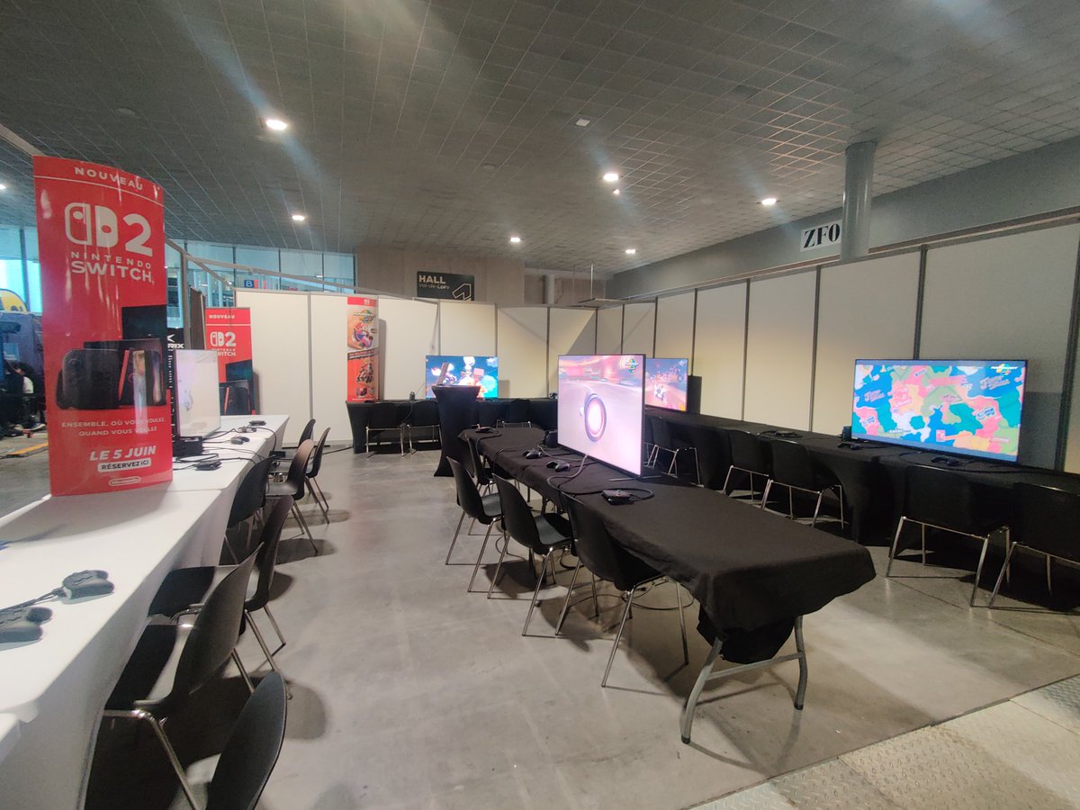 World Friend tweet media