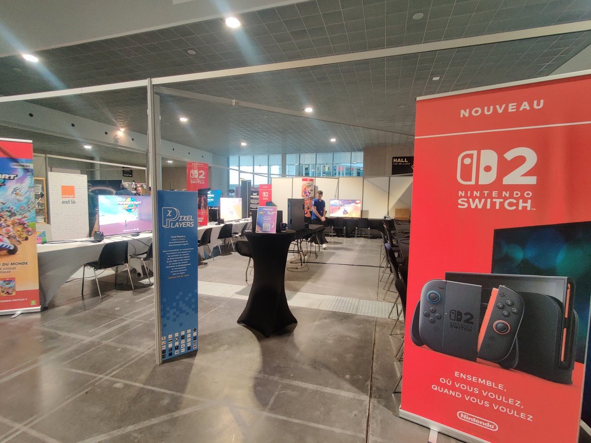 World Friend tweet media